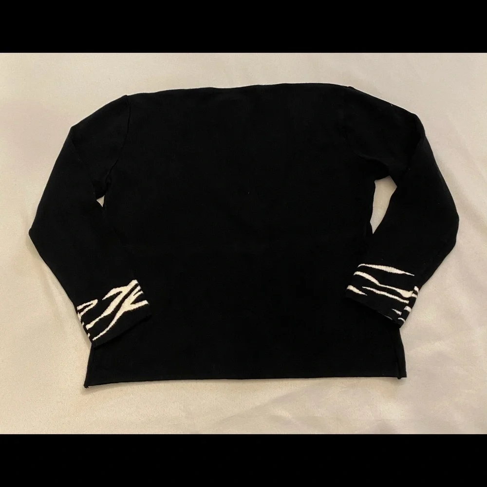 ANGELICA-VAL Women’s Cropped V-Neck Cardigan, M - Picture 2 of 5